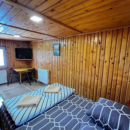Pid Playem Villa Воловец Екстериор снимка